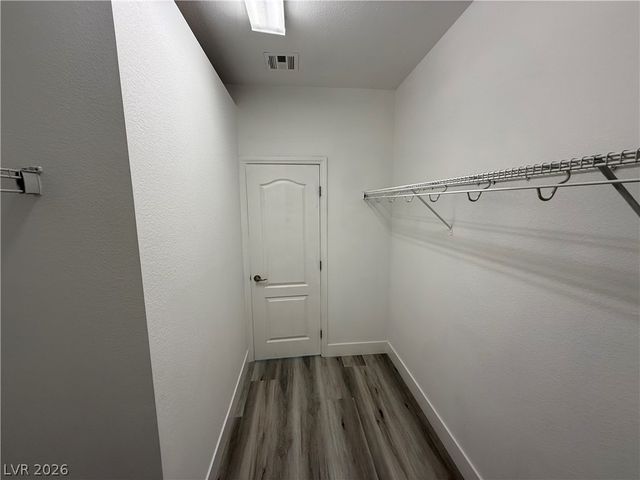 5568 Jelsma Avenue, Las Vegas, NV 89141