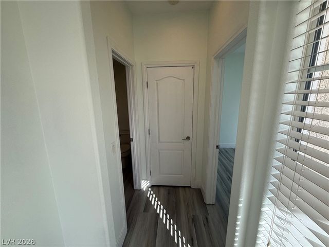 5568 Jelsma Avenue, Las Vegas, NV 89141