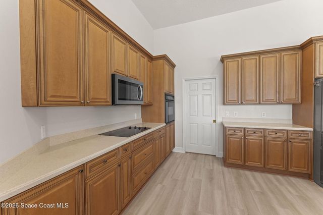692 Nicklaus Drive, Melbourne, FL 32940