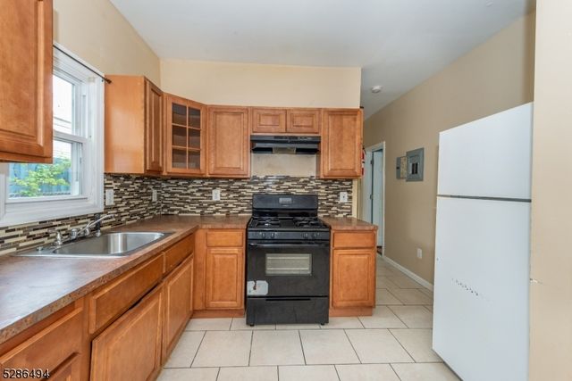 779 S 16Th St, Newark City, NJ 07103