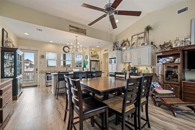 2608 Breaker Drive, Port Bolivar, TX 77650