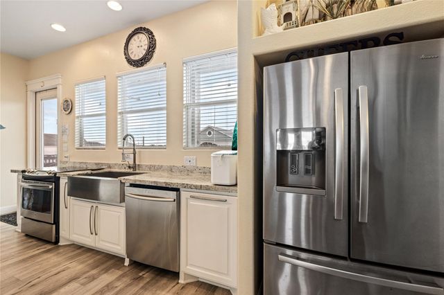 2608 Breaker Drive, Port Bolivar, TX 77650
