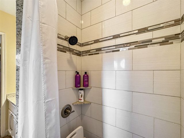 2608 Breaker Drive, Port Bolivar, TX 77650