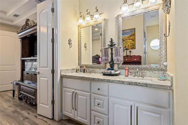 2608 Breaker Drive, Port Bolivar, TX 77650