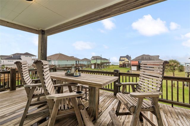 2608 Breaker Drive, Port Bolivar, TX 77650