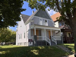 2619 N 33rd Street, Milwaukee, WI 53210