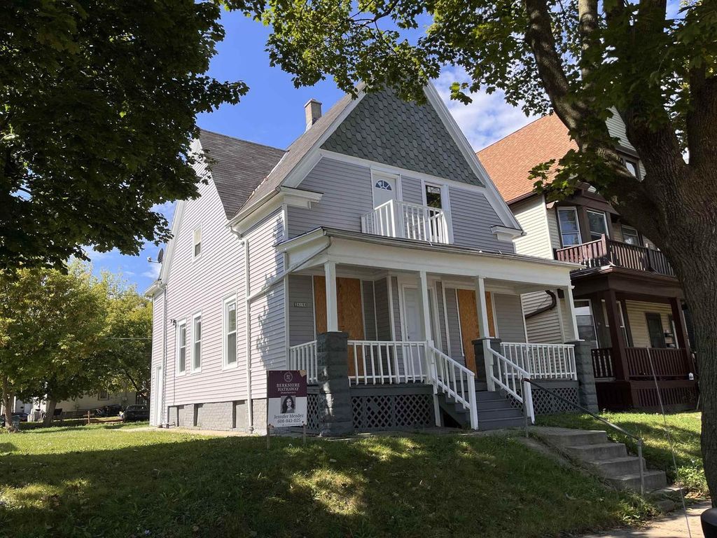 2619 N 33rd Street, Milwaukee, WI 53210