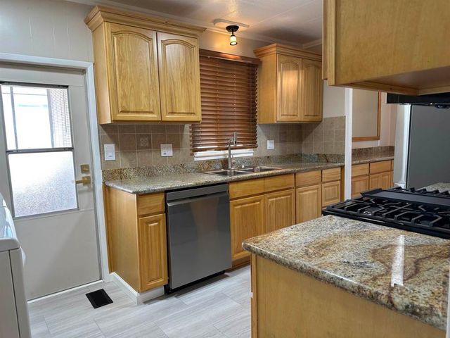 711 Old Canyon Rd., Fremont, CA 94536