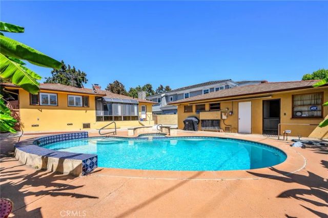 1130 Centinela, Santa Monica, CA 90403