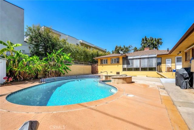 1130 Centinela, Santa Monica, CA 90403