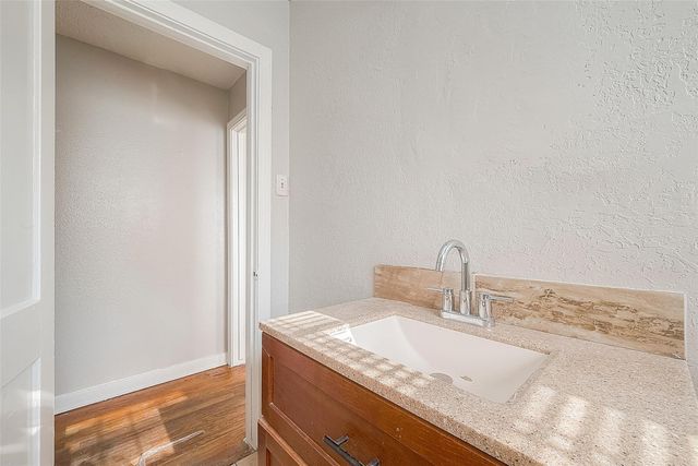 1114 Cresline Street, Houston, TX 77076