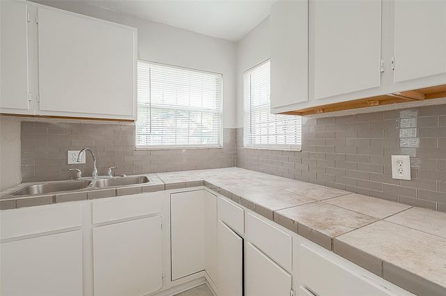 1114 Cresline Street, Houston, TX 77076