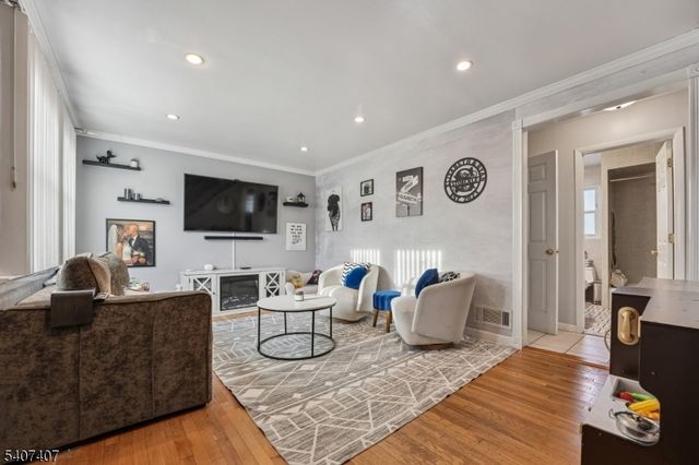 37 MARY STREET, Lodi Boro, NJ 07644