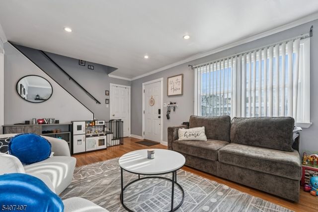 37 MARY STREET, Lodi Boro, NJ 07644