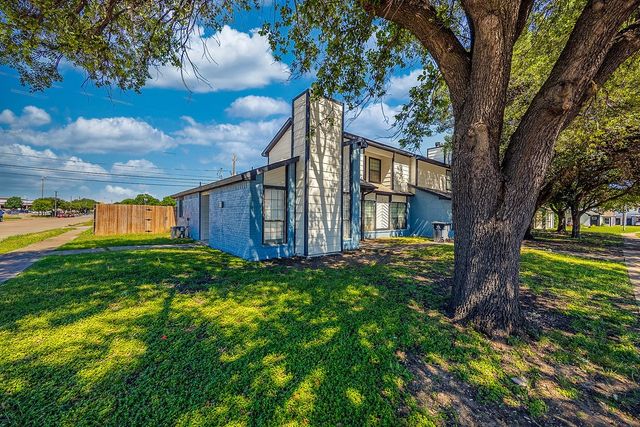 2332 Sherry Street, Arlington, TX 76014
