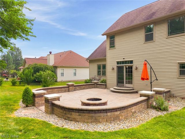 2559 Chadwell Circle NW, North Canton, OH 44720