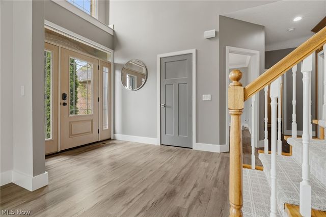 2559 Chadwell Circle NW, North Canton, OH 44720