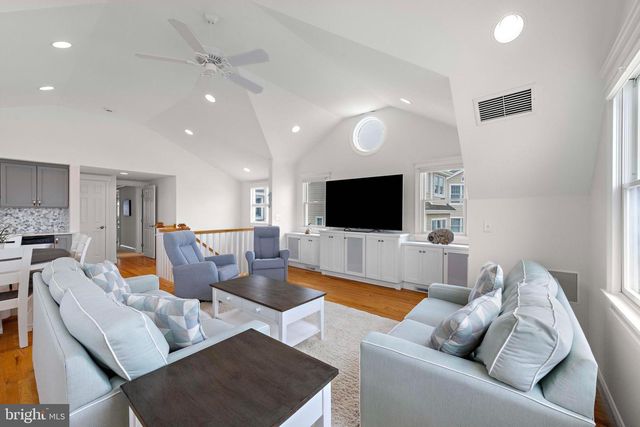 18 W RYERSON LN, Long Beach Township, NJ 08008