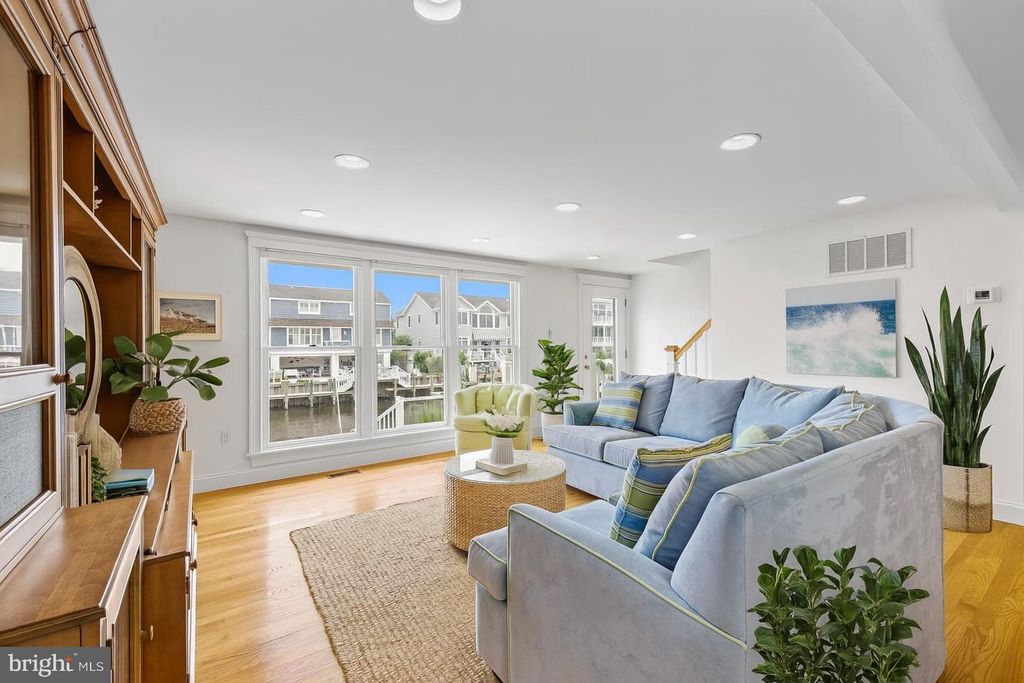 18 W RYERSON LN, Long Beach Township, NJ 08008