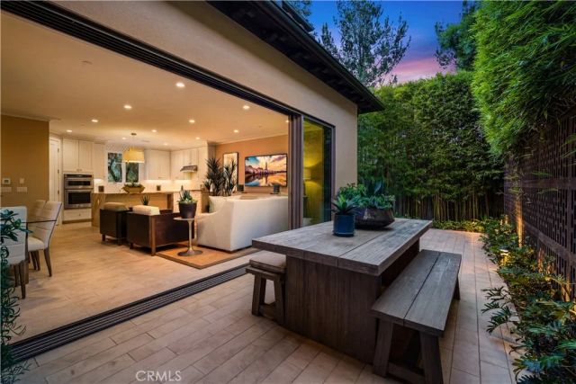 166 Villa Ridge, Irvine, CA 92602