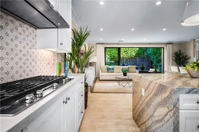 166 Villa Ridge, Irvine, CA 92602