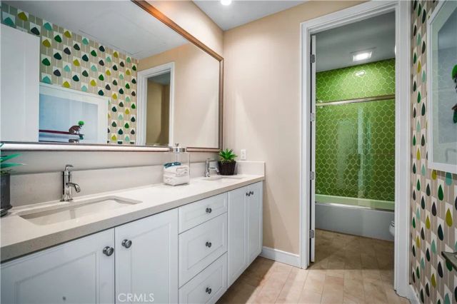 166 Villa Ridge, Irvine, CA 92602