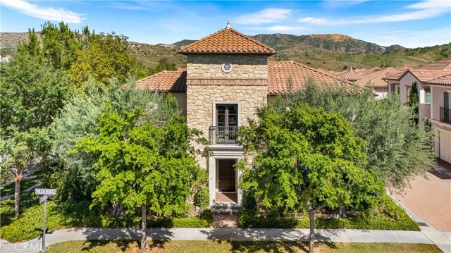 166 Villa Ridge, Irvine, CA 92602