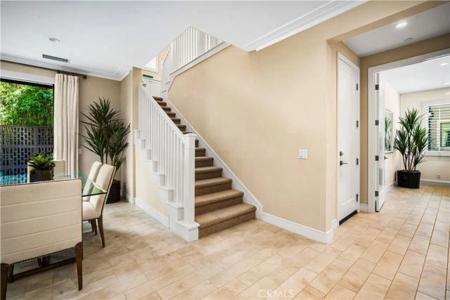 166 Villa Ridge, Irvine, CA 92602