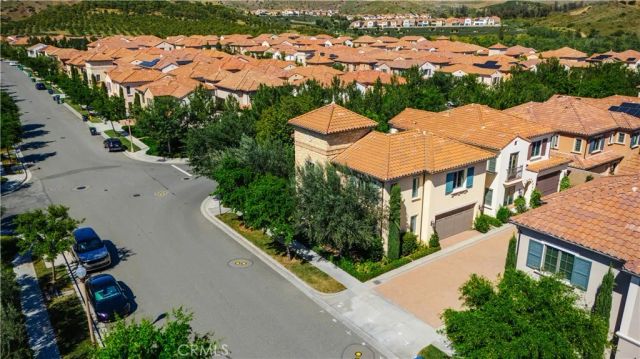 166 Villa Ridge, Irvine, CA 92602