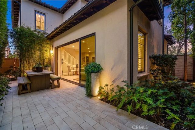 166 Villa Ridge, Irvine, CA 92602