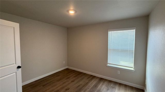 3545 Sepehr Lake Dr, Robstown, TX 78380