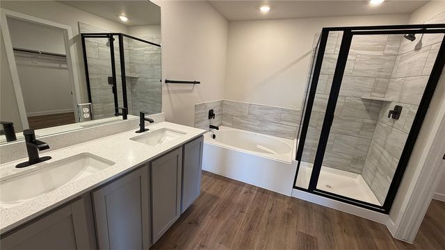 3545 Sepehr Lake Dr, Robstown, TX 78380