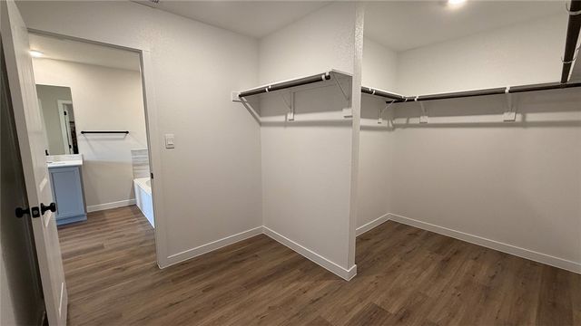 3545 Sepehr Lake Dr, Robstown, TX 78380