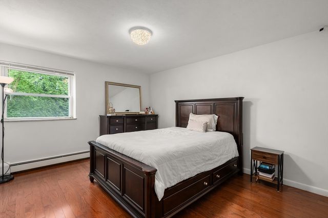 5050 Washington St 216, Boston, MA 02132