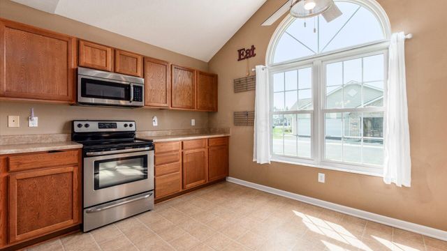 8406 Diversey Loop, Blacklick, OH 43004