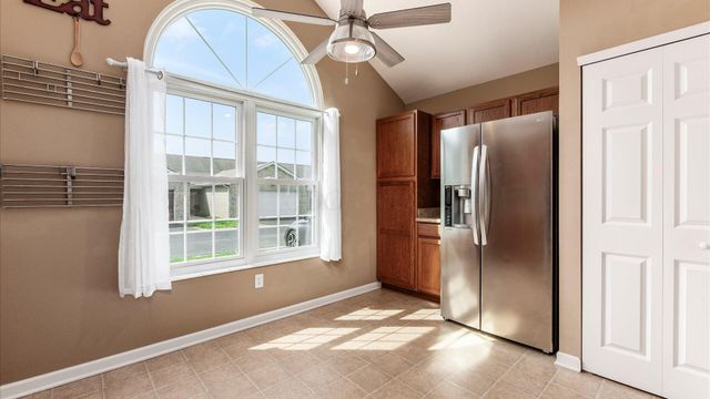 8406 Diversey Loop, Blacklick, OH 43004