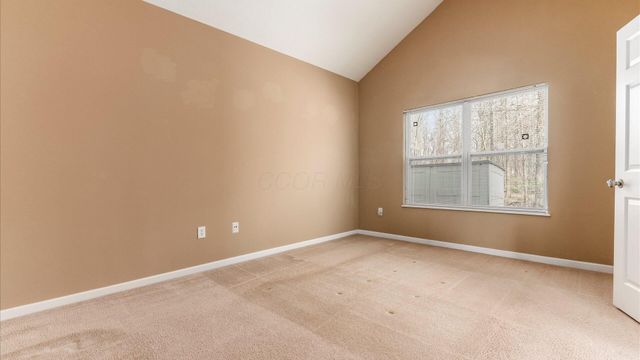 8406 Diversey Loop, Blacklick, OH 43004