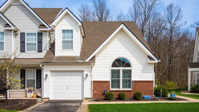 8406 Diversey Loop, Blacklick, OH 43004