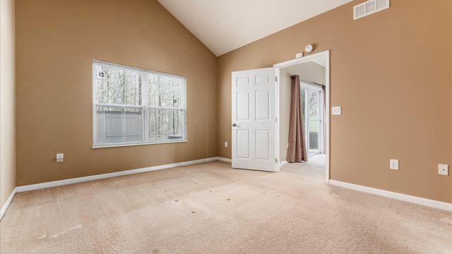 8406 Diversey Loop, Blacklick, OH 43004