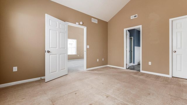 8406 Diversey Loop, Blacklick, OH 43004