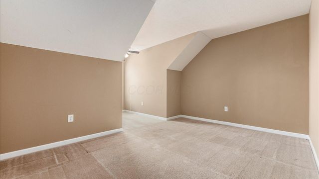 8406 Diversey Loop, Blacklick, OH 43004