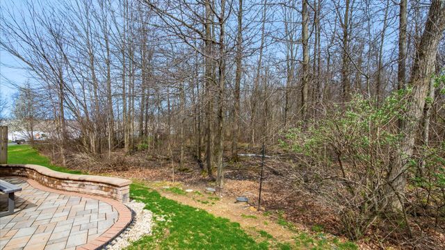 8406 Diversey Loop, Blacklick, OH 43004