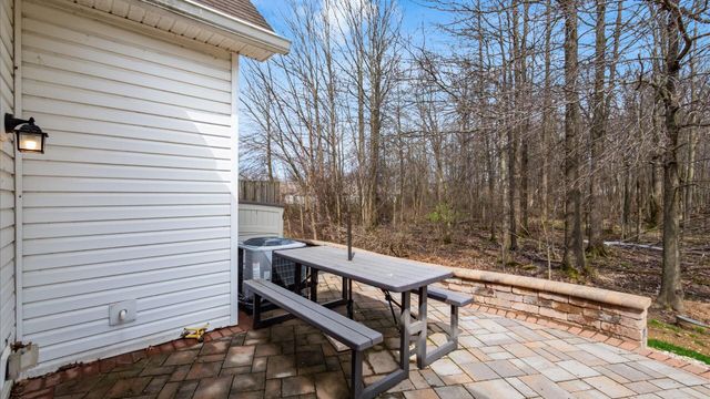 8406 Diversey Loop, Blacklick, OH 43004