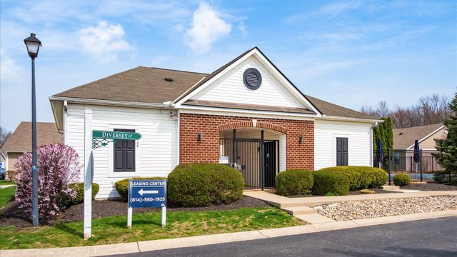 8406 Diversey Loop, Blacklick, OH 43004