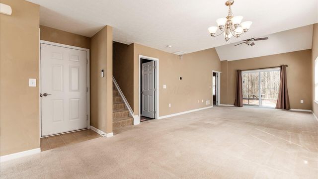 8406 Diversey Loop, Blacklick, OH 43004