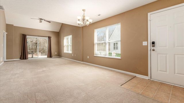 8406 Diversey Loop, Blacklick, OH 43004