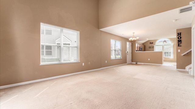 8406 Diversey Loop, Blacklick, OH 43004