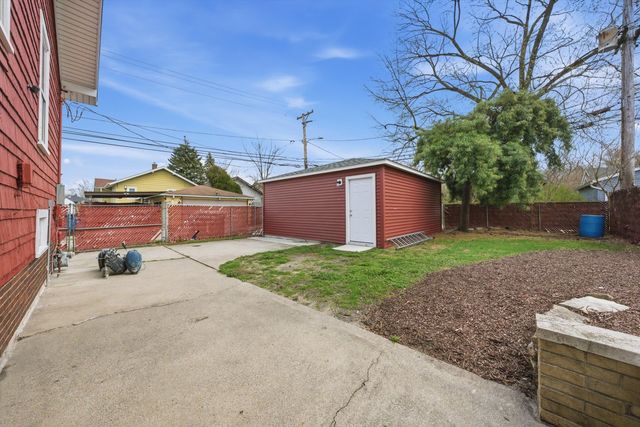 211 Waltham Street, Calumet City, IL 60409