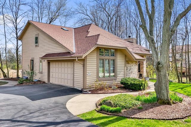 S79W19225 River Oaks COURT, Muskego, WI 53150