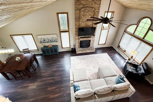 S79W19225 River Oaks COURT, Muskego, WI 53150